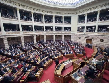 Παρέμβαση της εισαγγελέως για απειλητικά μηνύματα που λένε πώς δέχονται βουλευτές για την συμφωνία των Πρεσπών